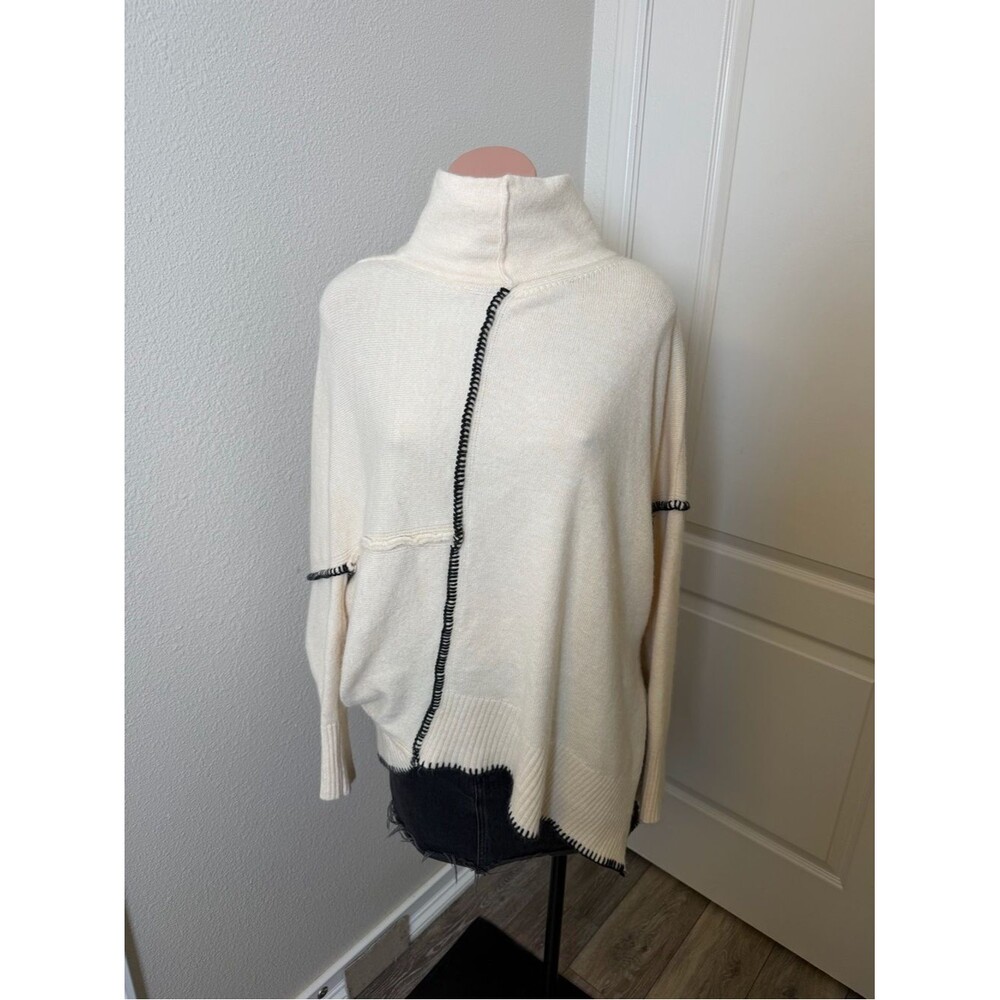BKE Cream Oversized Turtleneck Contrast-Stitch Sweater Sz L